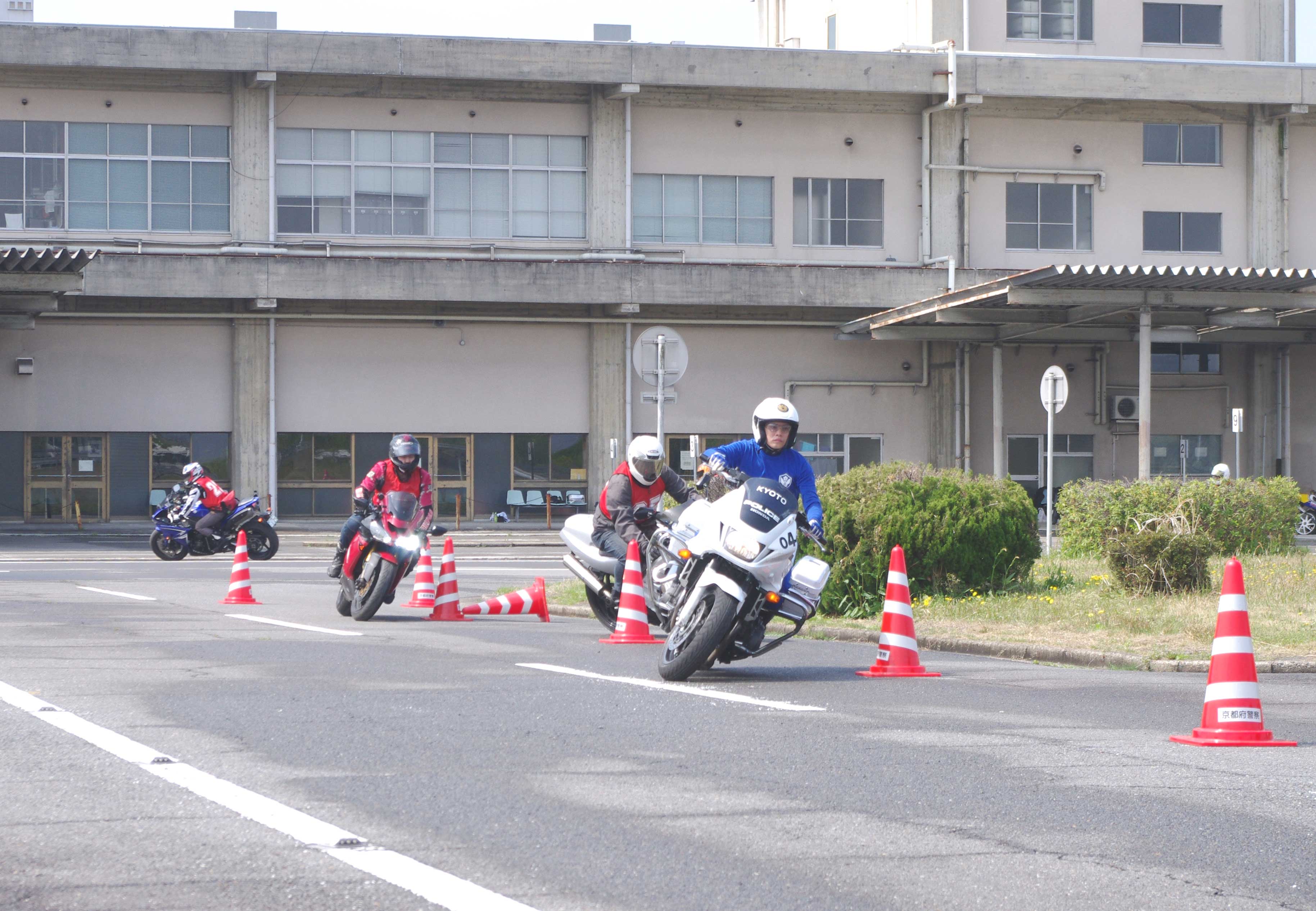 二輪車 安全運転講習会 申し込み受付中 京都で新車 中古バイクを買うならレオタニモト